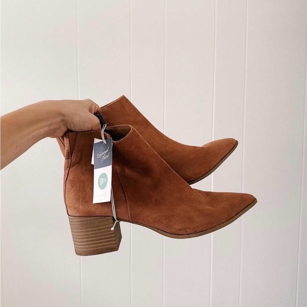 Nwt Universal Thread Ankle Boots - image 1